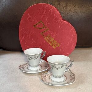 D'Lusso Heart-Shaped Teacup Set